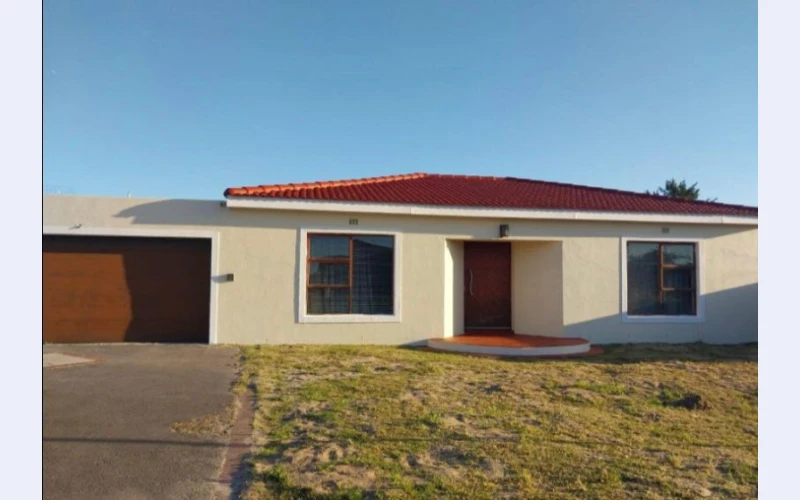 spacious-family-home-with-2-bedroom-flat-for-sale-in-rustdal-blackheath