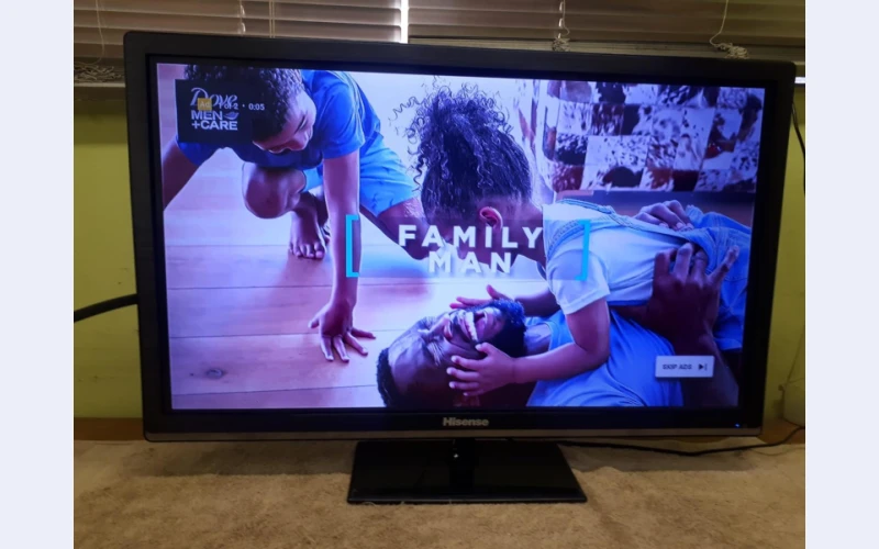 Hisense 32in full HD led TV. Very nice condition
