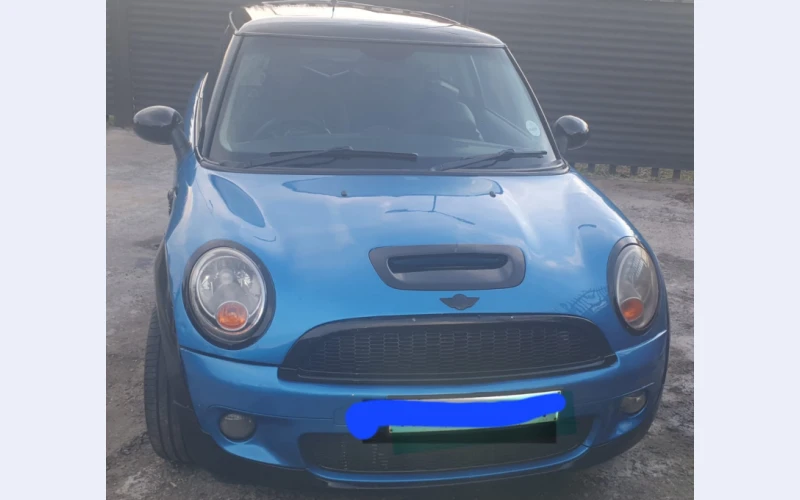 Mini cooper 2008 model 2008 for sell.still in good perfect running condition . its traction control, anti lock brakes and side airbags