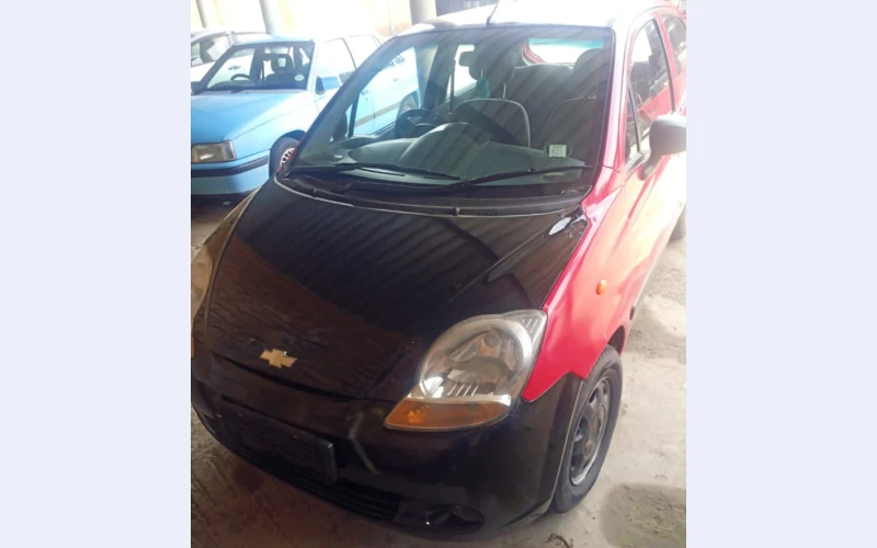 Chevrolet spark in meyerton for sell.it has fuel economy and affordable. We are based in meyerton or you call for further information
