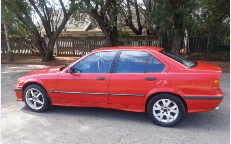 bmw-318i-in-kemptonpark-for-sell-