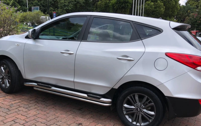 Hyundai ix35 in bethal for sell. Still in good running condition, papers and disc are still up to date.it has also good service history and very comfortable car