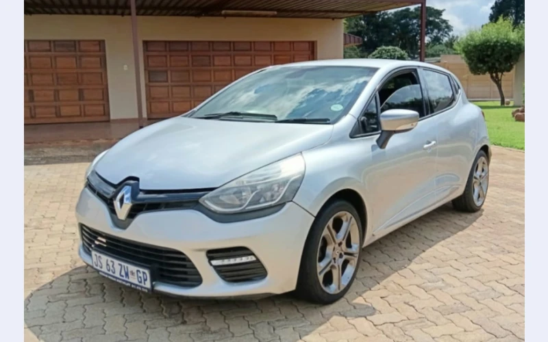 Renault Clio for Sale .Reliable and Fuel and Efficient City Car