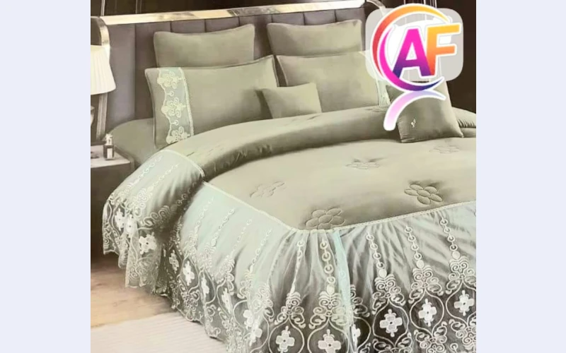 Elevate Your Bedroom with Our Luxurious 7-Piece Comforter Sets