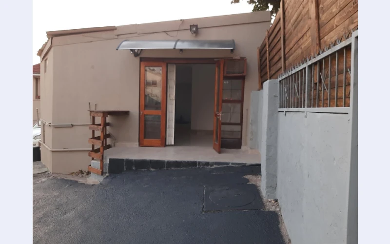 Flat to rent in HILLARY / MTvernon in KwaZulu-Natal - Durban