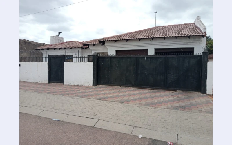 Big on family for this investment property in Soshanguve Block L in Soshanguve