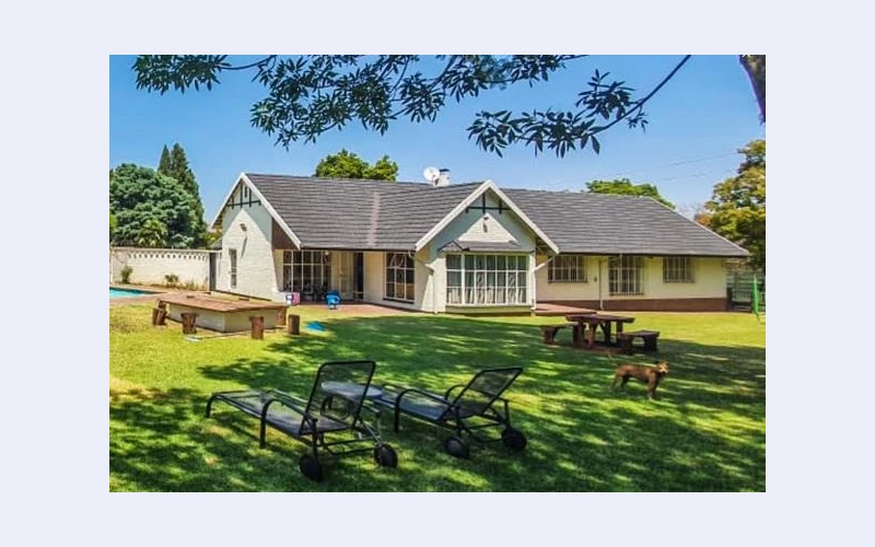 House For Sale in Lombardy EastRegion in Gauteng - Johannesburg