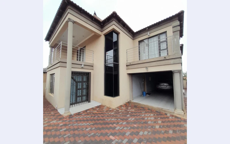A must see striking modern property for sale in Soshanguve