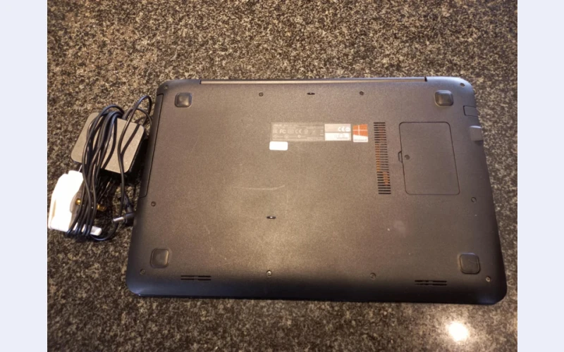 Asus i5 X555L Laptop for sale in Pretoria