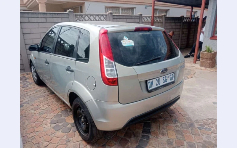 Ford figo in kagiso for sell.still in perfect running condition , papers and disc are up to date.accident free car .call for more information
