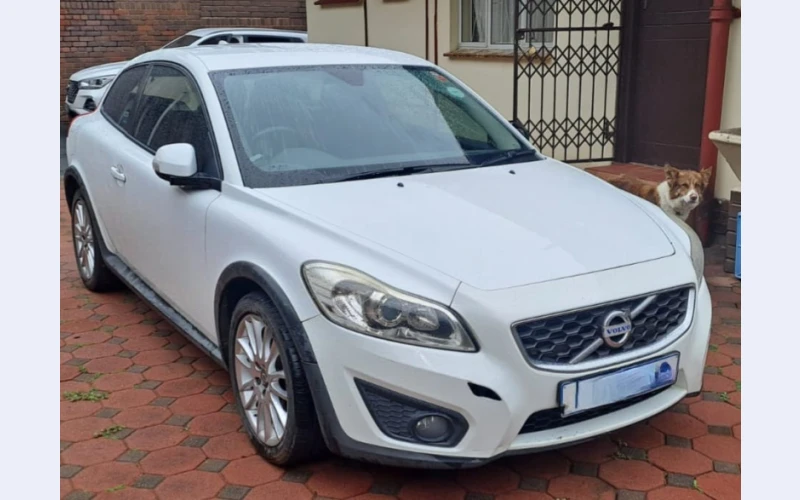 for-sale-2010-volvo-c30-2-door-coupe-automatic-powershift-133000-km-r69500