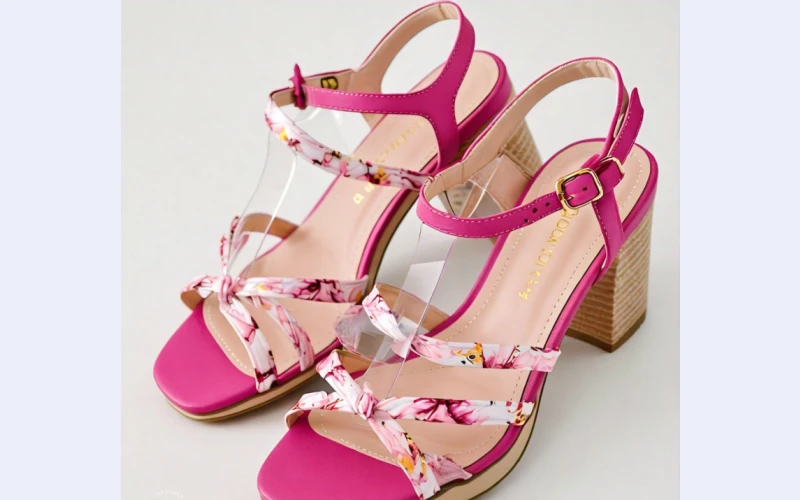 ladies-summer-sandals---comfortable-and-stylish