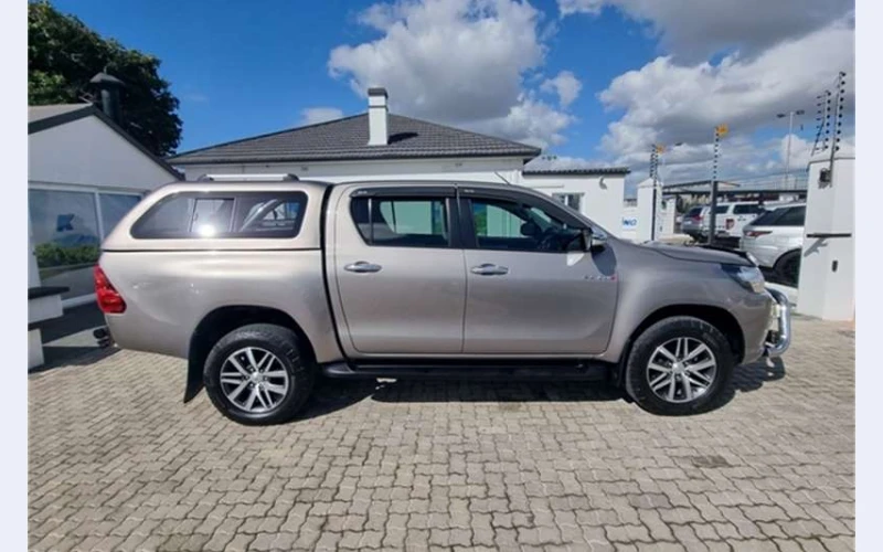 2017 Toyota Hilux in cape Town